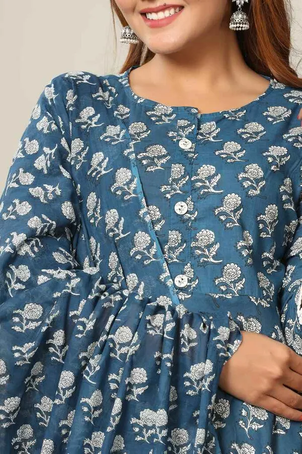 Women's_Blue_Floral_Printed_Anarkali_Kurta_With_Dupatta_-_Doriyan