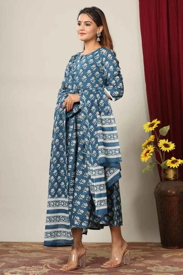 Women's_Blue_Floral_Printed_Anarkali_Kurta_With_Dupatta_-_Doriyan