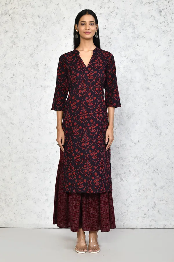 Women's_Cotton_Floral_Print_Straight_Kurta_Sharara_Set_-_Doriyan