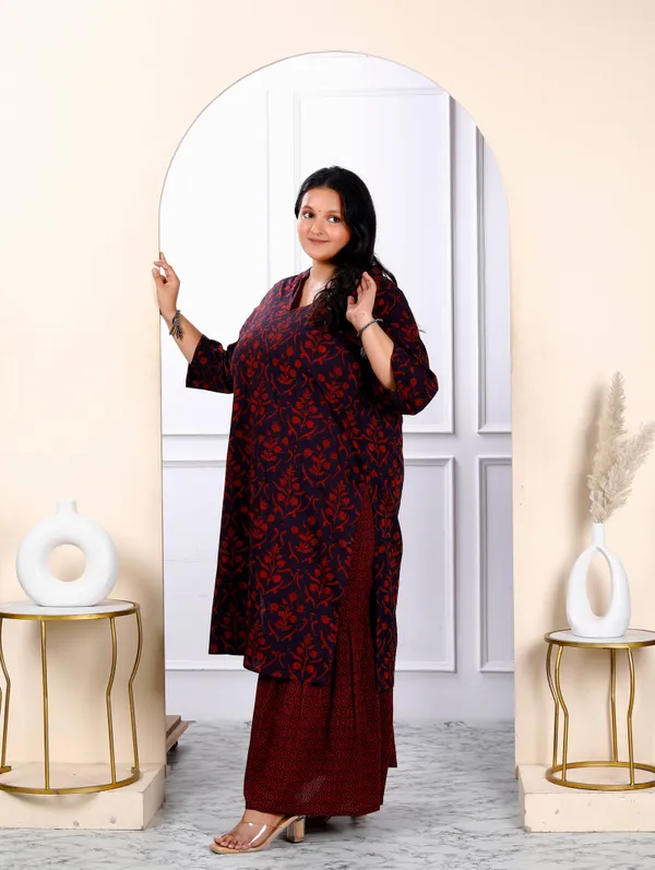 Women's_Plus_Size_Cotton_Floral_Printed_Straight_Kurta_And_Sharara_Set_-_Doriyan