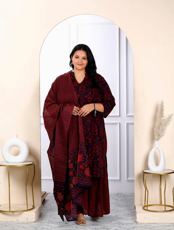Women's_Plus_Size_Cotton_Floral_Printed_Straight_Kurta_Sharara_And_Dupatta_Set_-_Doriyan