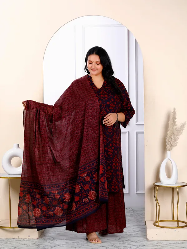 Women's_Plus_Size_Cotton_Floral_Printed_Straight_Kurta_Sharara_And_Dupatta_Set_-_Doriyan