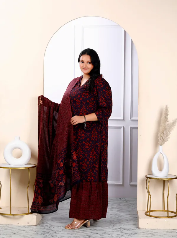 Women's_Plus_Size_Cotton_Floral_Printed_Straight_Kurta_Sharara_And_Dupatta_Set_-_Doriyan