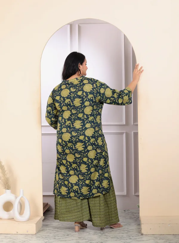 Women's_Plus_Size_Green_Cotton_Floral_Printed_Kurta_With_Sharara_And_Dupatta_-_Doriyan