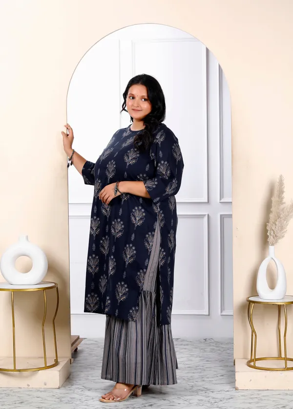 Women's_Plus_Size_Blue_And_Grey_Printed_Pure_Cotton_Kurta_With_Sharara_-_Doriyan
