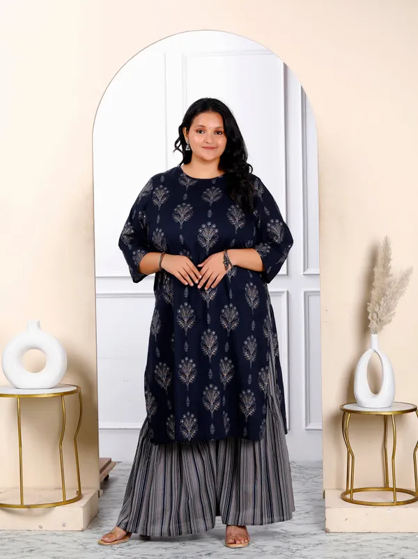 Women's_Plus_Size_Blue_And_Grey_Printed_Pure_Cotton_Kurta_With_Sharara_-_Doriyan