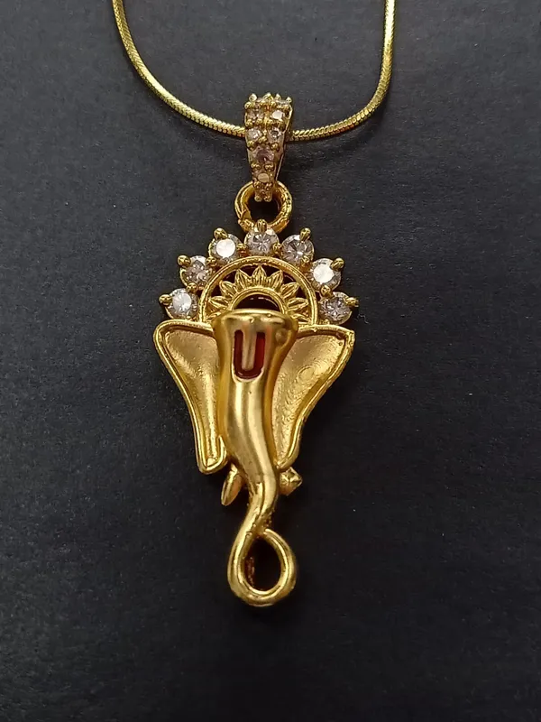 Gold_Elegant_&_Premium_Locket_Blessed_With_Shri_Ganesh