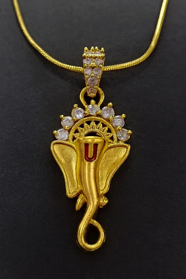 Gold_Elegant_&_Premium_Locket_Blessed_With_Shri_Ganesh