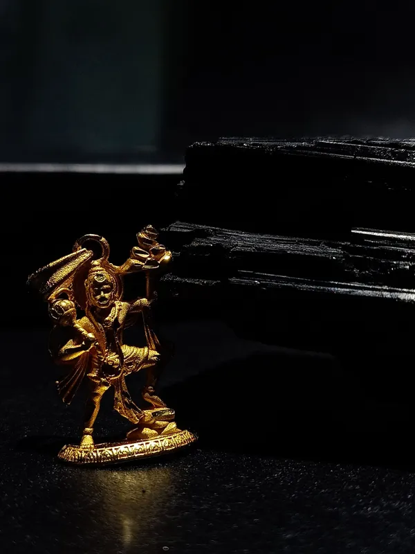 Gold_Elegant_&_Premium_Locket_Blessed_With_Shri_Hanuman