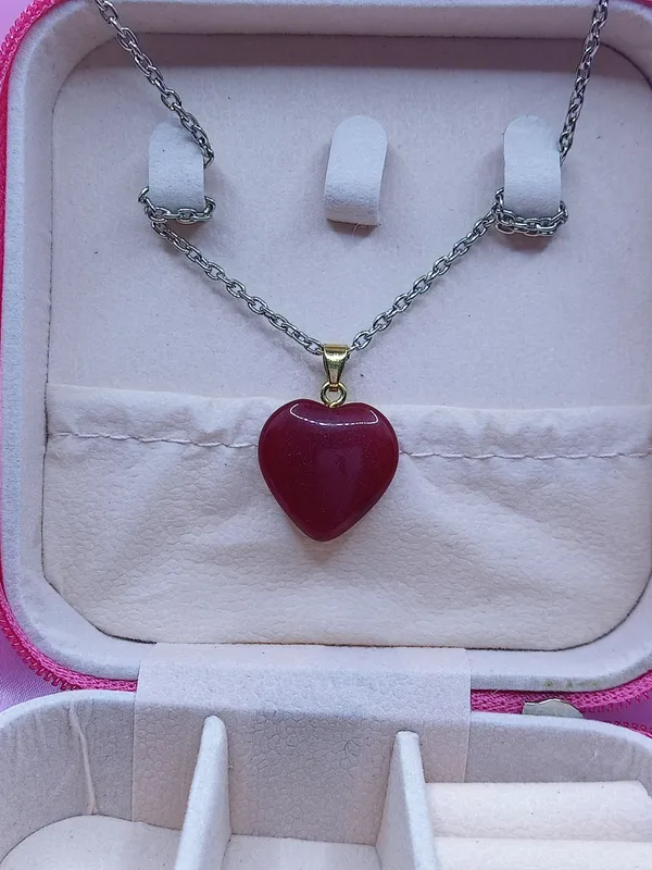 Express_Your_Self_with_Red_Heart_Pendant_Set