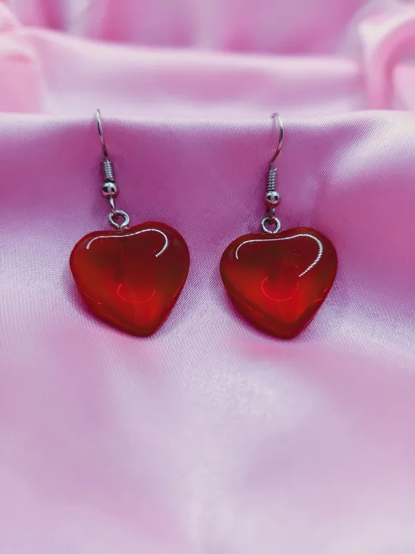 Elegant_Red_Heart_Earrings