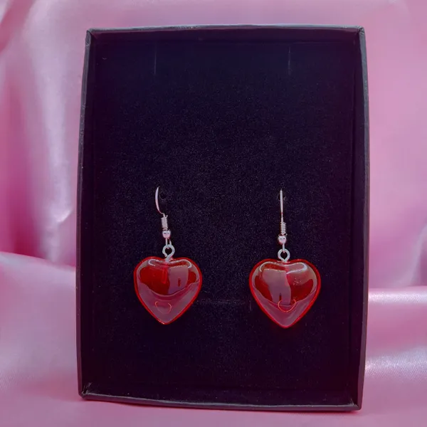 Elegant_Red_Heart_Earrings