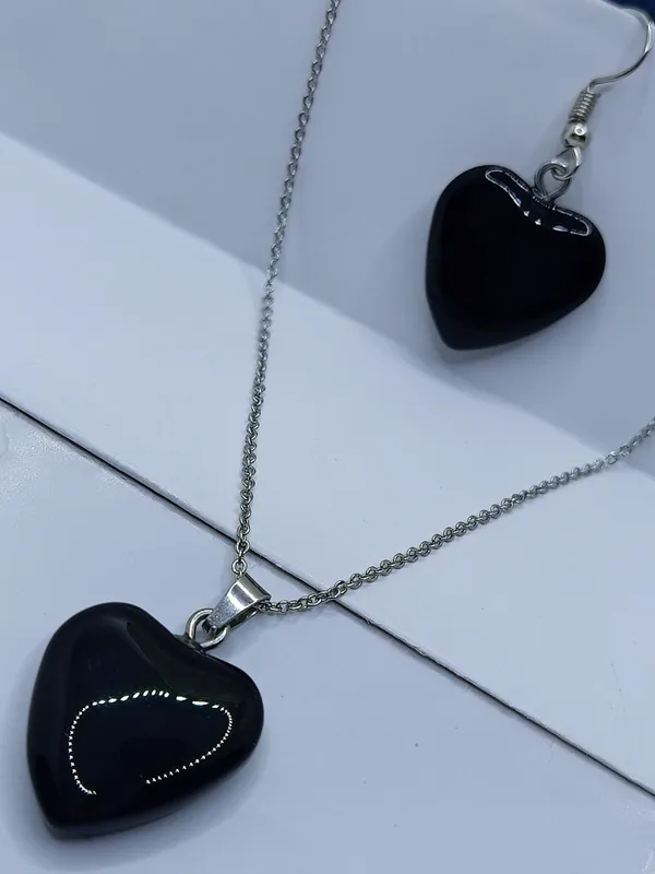 Black_Bold_Your_Self_with_Premium_Heart_Pendant_Set