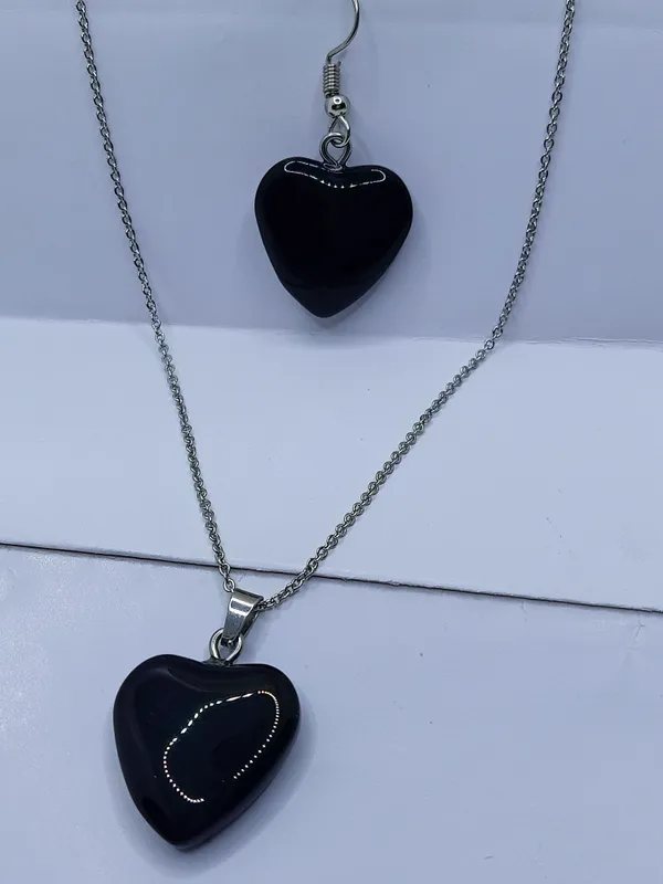 Black_Bold_Your_Self_with_Premium_Heart_Pendant_Set