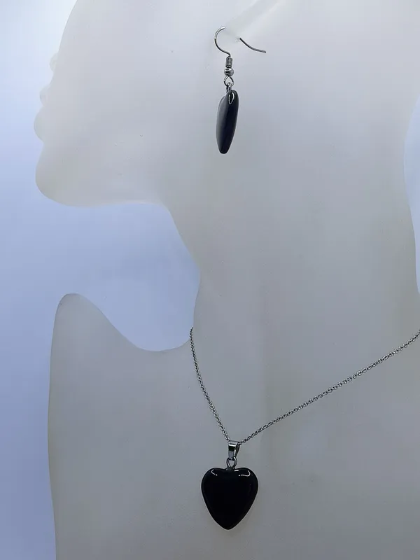 Black_Bold_Your_Self_with_Premium_Heart_Pendant_Set