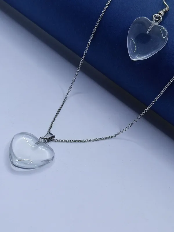 Express_Your_Self__with_Clear_Heart_Pendant_Set