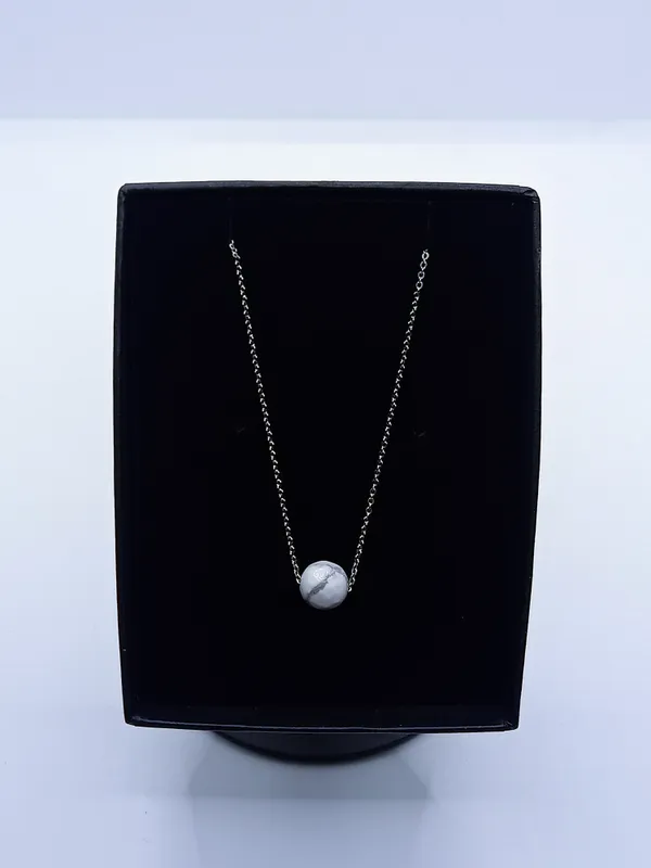Stress_and_Anxiety_Reduction,_Howlite_Bracelet_&_Pendant_(Enhances_Sleep_Quality)