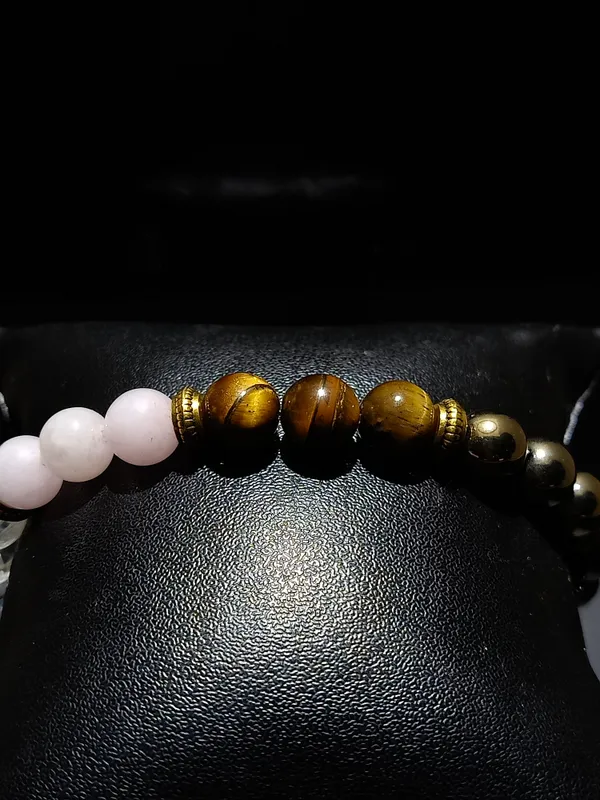 Balance_7_Chakra's_Bracelet_Promotes_Overall_Emotional_Stability_And_Spiritual_Wellbeing