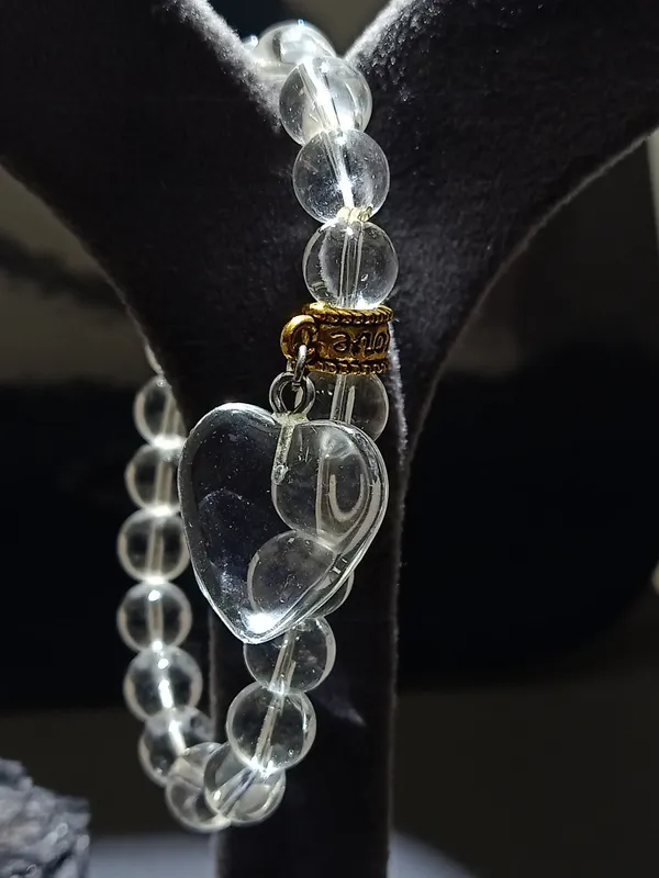 Emotional_Healing_balance_With_Mental_Peace_Sphatik_Bracelet_(Enhanced_spiritual_awareness)