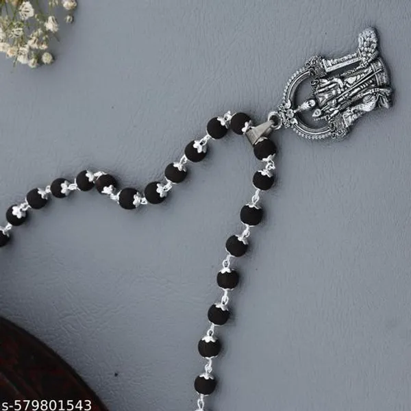 Lord_Murgan_locket_with_karungali_silver_plated_mala