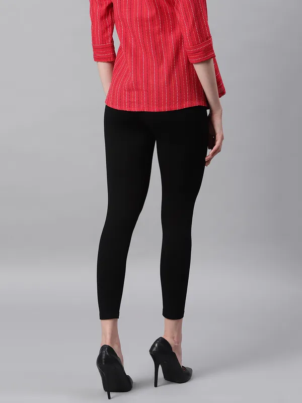 Black_and_Mustard_Rayon_Blend_Leggings_With_Elasticated_Waist_For_Women_Combo_Set_(Pack_Of_2)