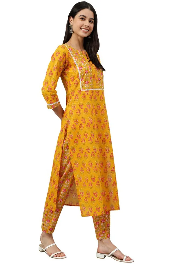 Cotton_Floral_Print_Straight_Kurta_With_Pant