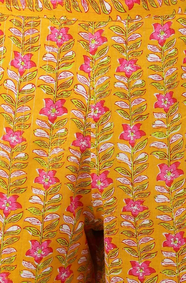 Cotton_Floral_Print_Straight_Kurta_With_Pant