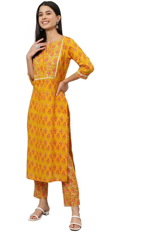 Cotton_Floral_Print_Straight_Kurta_With_Pant