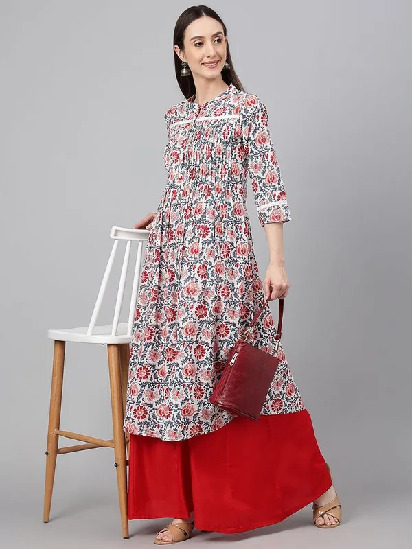 Cotton_Kurti_Flower_Print_with_Chain_Work_and_Button_Design_Pattern_3/4_Slevees