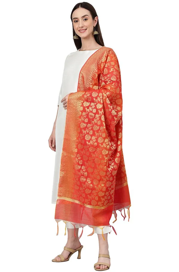 Off_White_Crepe_Silk_Solid_Kurta_with_Pant_and_Dupatta