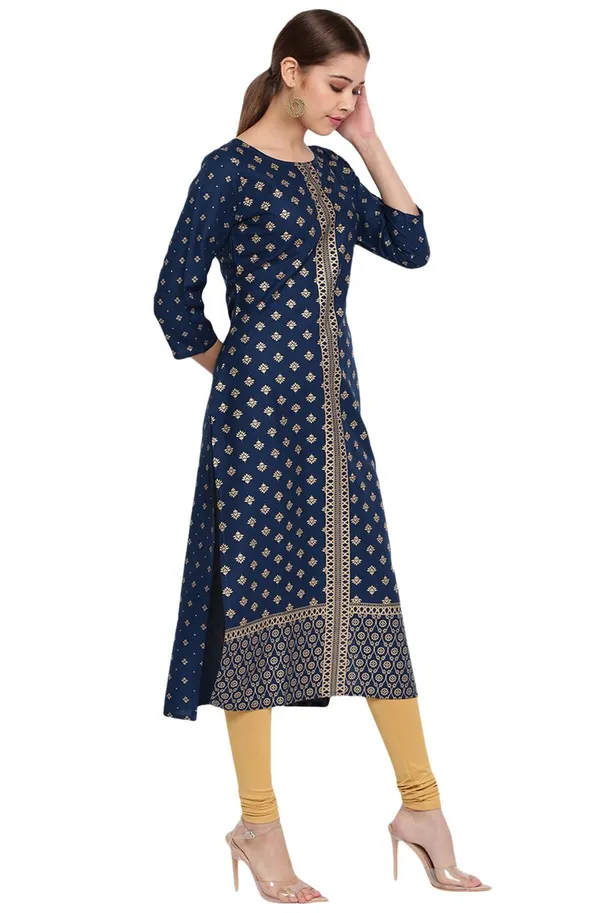 Print_Straight_Kurta_with_Embellished