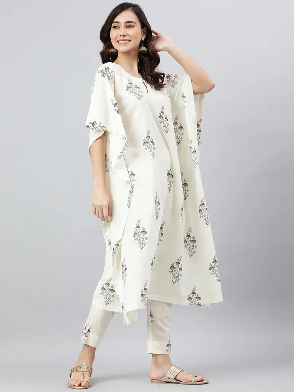 Womens_Cream_Cotton_Kaftan_With_Pant