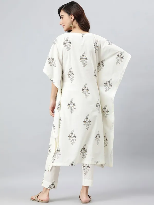 Womens_Cream_Cotton_Kaftan_With_Pant