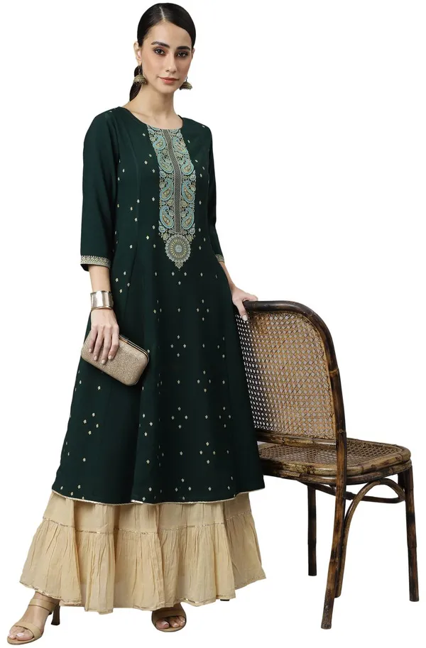 Womens_Green_Crepe_Foil_Print_Straight_Kurta