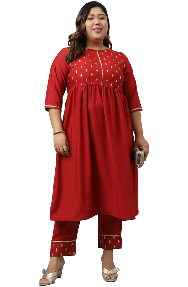 Womens_Maroon_Poly_Crepe_Ethnic_Motifs_Kurta_with_Pant