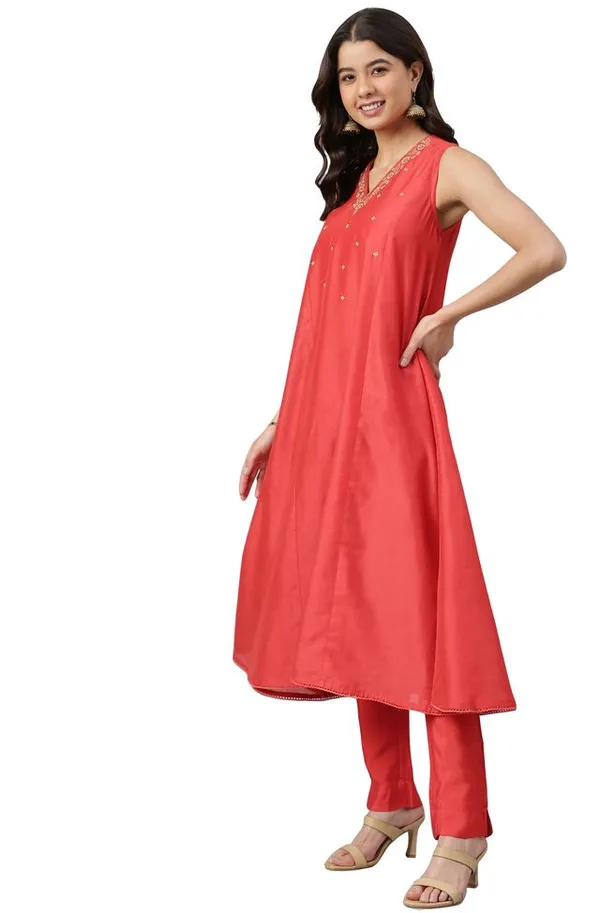 Womens_Red_Art_Silk_Solid_Kurta_With_Pant