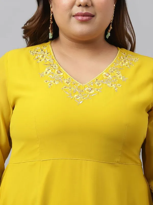 Womens_Yellow_Georgette_Embellished_Kurta_with_Palazzo_and_Dupatta