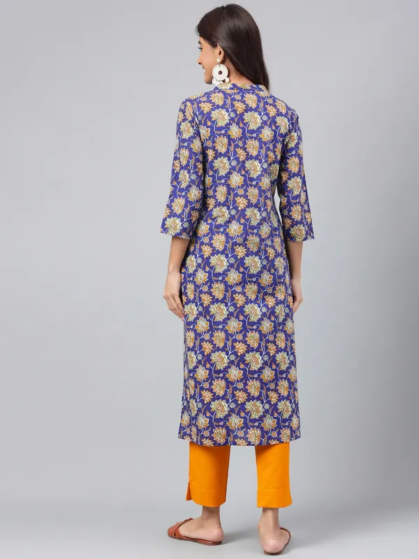 Blue_Floral_Print_No_Darts_Straight_Kurta_For_Women