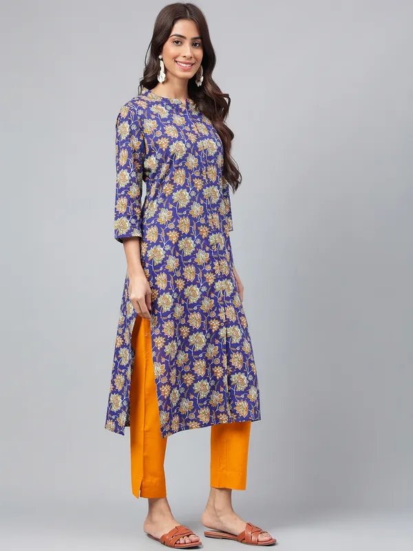 Blue_Floral_Print_No_Darts_Straight_Kurta_For_Women