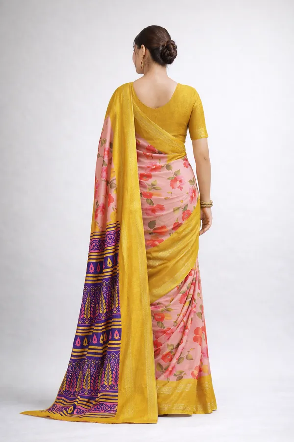 Eva_Pattu_NX_Jacquard_Bamboo_Crush_Saree_in_Mustard_Yellow_with_Floral_&_Temple_Border