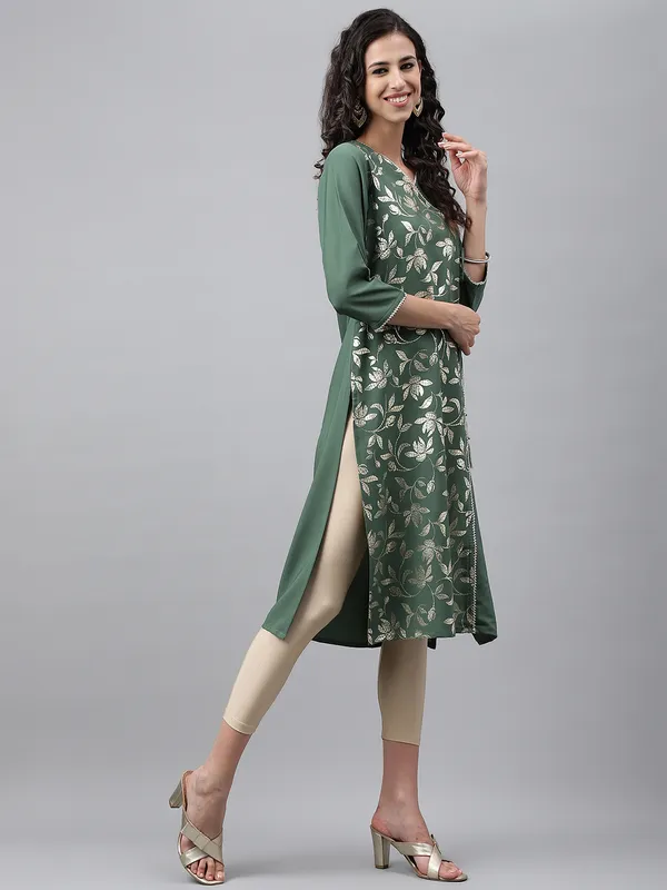 Green_Foil_Crepe_V_Neck_Kurta_For_Women
