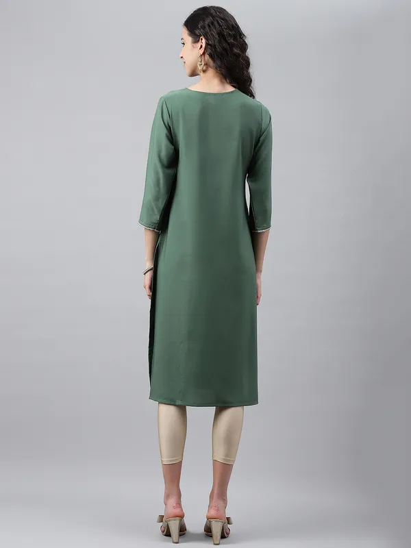 Green_Foil_Crepe_V_Neck_Kurta_For_Women