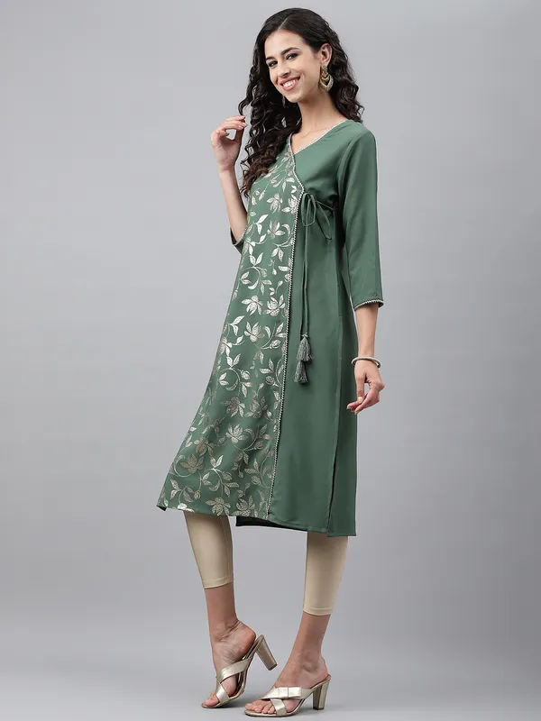 Green_Foil_Crepe_V_Neck_Kurta_For_Women