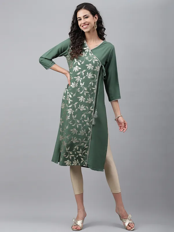 Green_Foil_Crepe_V_Neck_Kurta_For_Women