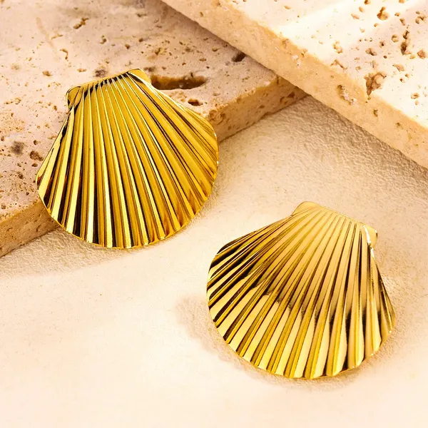 Gold_Luxe_Ocean_Shell_Studs_For_Women