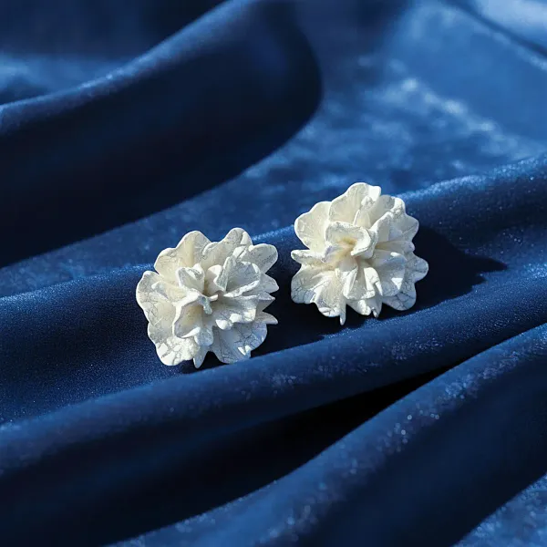 Combo_(Set_of_2)_Floral_White_Stud_&_Purple_Beaded_Earrings