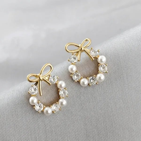 Combo_(Set_of_2)_Traditional_Jhumka_&_Pearl_Bow_Hoop_Earrings