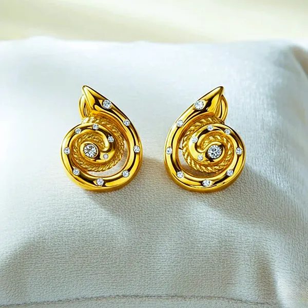 Designer_Gold_Swirl_Stud_Earrings