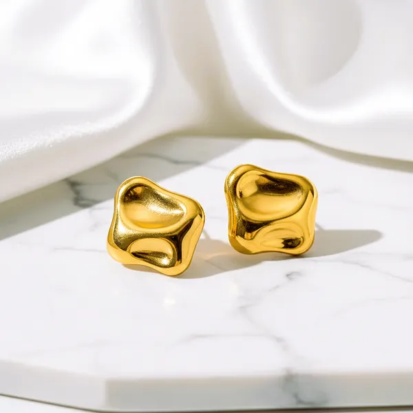 Gold_Luxe_Liquid_Gold_Studs_For_Women