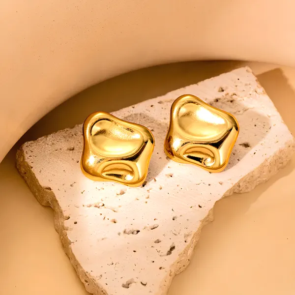 Gold_Luxe_Liquid_Gold_Studs_For_Women